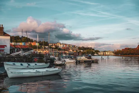 Coastal Harbor 4K Wallpaper · ocean · 3840×2560