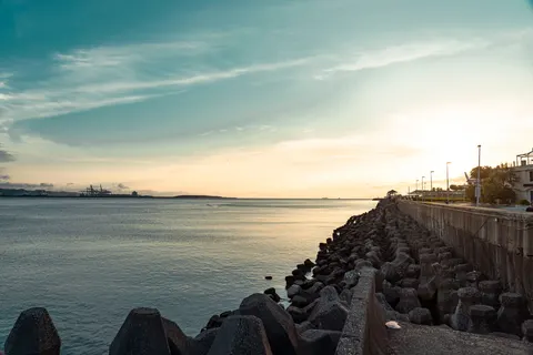 Coastal Harbor 4K Wallpaper · ocean · 3840×2561
