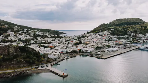 Coastal Harbor 4K Wallpaper · ocean · 3840×2160