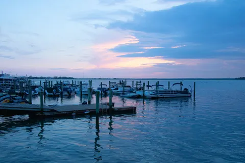 Coastal Harbor 4K Wallpaper · ocean · 3840×2560