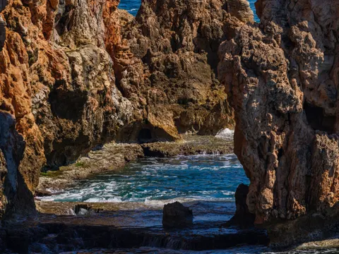 Sea Cave 4K Wallpaper · ocean · 3840×2879