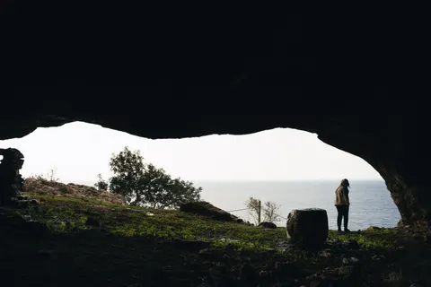 Sea Cave 4K Wallpaper · ocean · 3840×2560