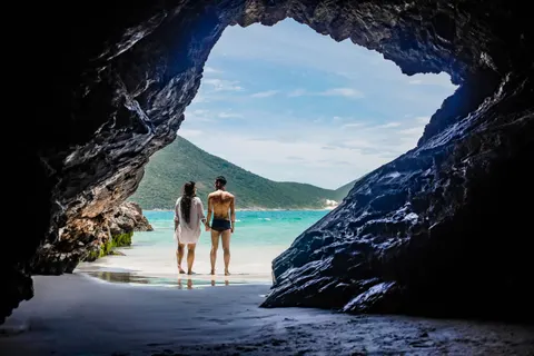 Sea Cave 4K Wallpaper · ocean · 3840×2560
