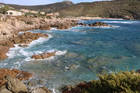 Türkisfarbene Küste 4K Hintergrundbild · ocean · 3840×2560