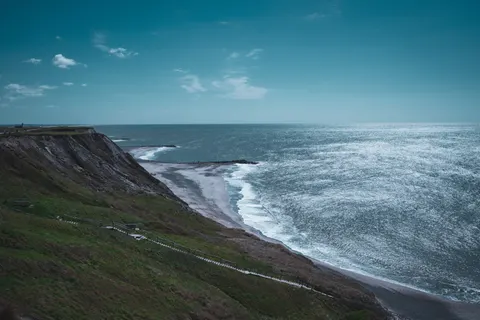 خلفية جرف المحيط بدقة 4K · ocean · 3840×2560