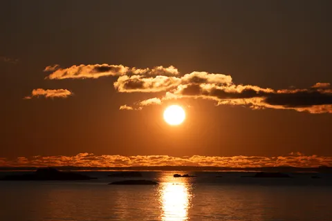 Calm Sea 4K Wallpaper · ocean · 3840×2560