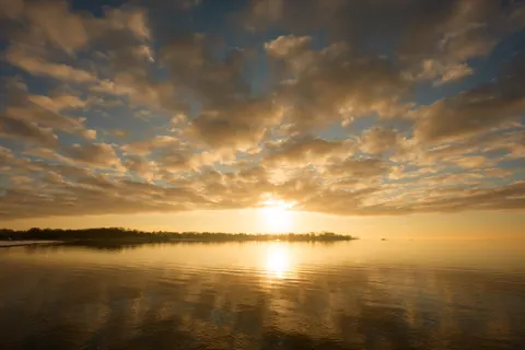 Calm Sea 4K Wallpaper · ocean · 3840×2560