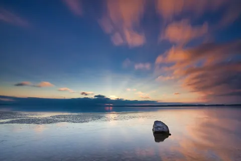 Calm Sea 4K Wallpaper · ocean · 3840×2557
