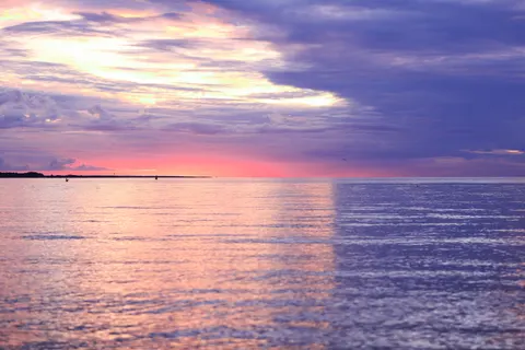 Calm Sea 4K Wallpaper · ocean · 3840×2561
