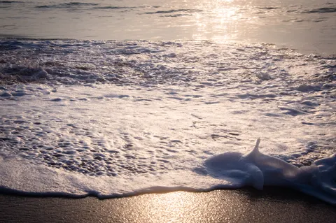 Sea Foam 4K Wallpaper · ocean · 3840×2553