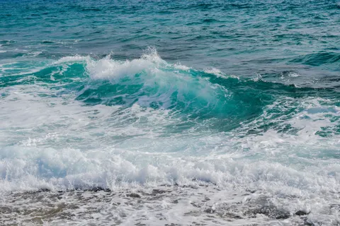 Sea Foam 4K Wallpaper · ocean · 3840×2560