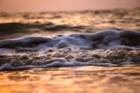 Sea Foam 4K Wallpaper · ocean · 3840×2560