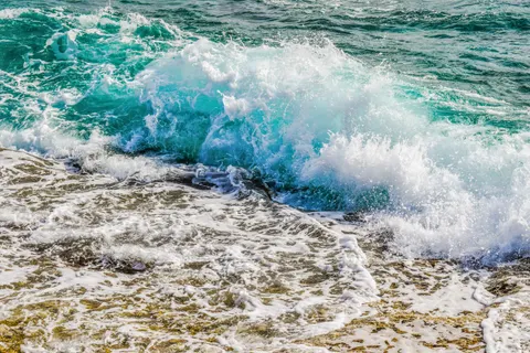 Sea Foam 4K Wallpaper · ocean · 3840×2560
