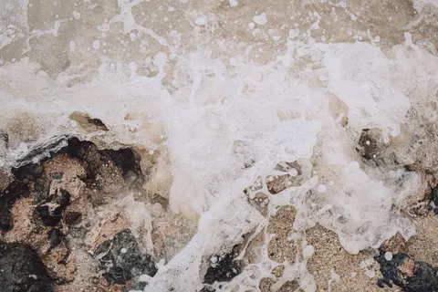 Sea Foam 4K Wallpaper · ocean · 3840×2560