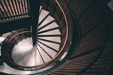 Spiral Staircase 4K Wallpaper · architecture · 3840×2560