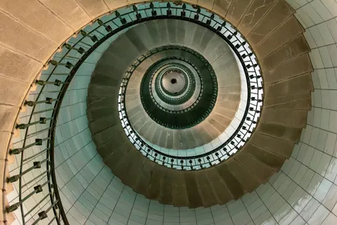 螺旋樓梯 4K桌布 · architecture · 3840×2560