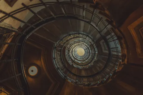 Wendeltreppe 4K Hintergrundbild · architecture · 3840×2560