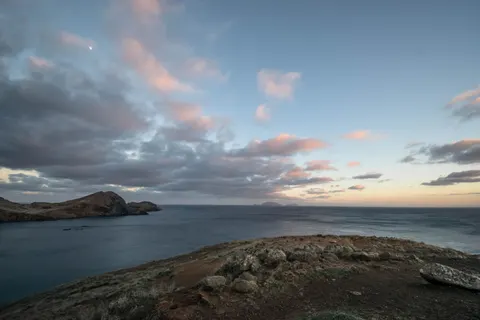 خلفية جرف المحيط بدقة 4K · ocean · 3840×2560