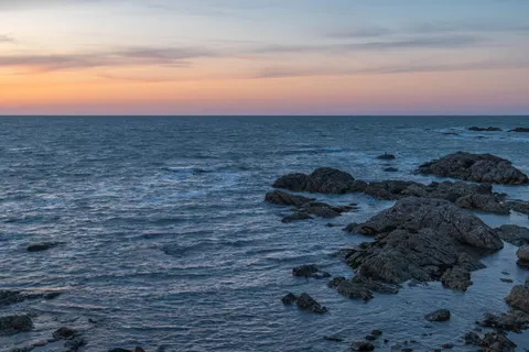 Fondo de pantalla Acantilado del océano 4K · ocean · 3840×2560