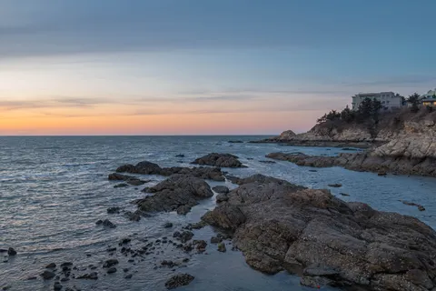 Fondo de pantalla Acantilado del océano 4K · ocean · 3840×2560