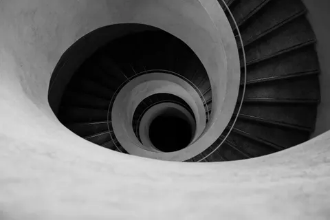 Sfondo Scala a Chiocciola 4K · architecture · 3840×2560