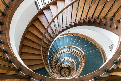 Wendeltreppe 4K Hintergrundbild · architecture · 3840×2560