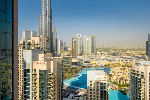 Dubai Skyline 4K Wallpaper · city · 3840×2560
