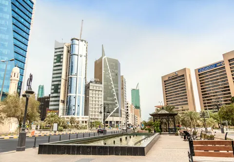 Dubai Skyline 4K Wallpaper · city · 3840×2657