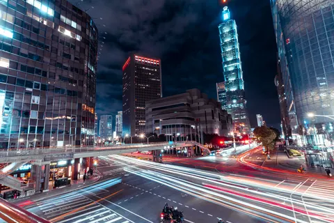 Shanghai Night 4K Wallpaper · city · 3840×2561
