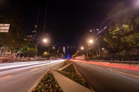 Light Trails 4K Wallpaper · city · 3840×2560