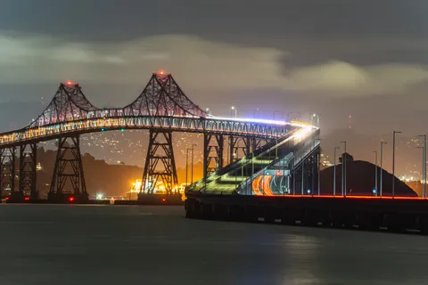Light Trails 4K Wallpaper · city · 3840×2560