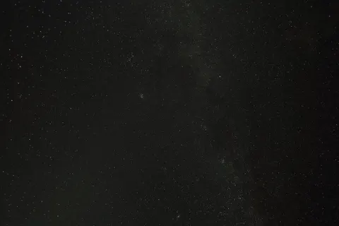 Обои Млечный Путь ночью 4K · space · 3840×2560