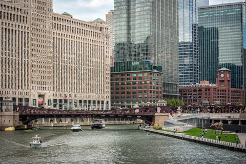 Chicago Skyline 4K Wallpaper · city · 3840×2563