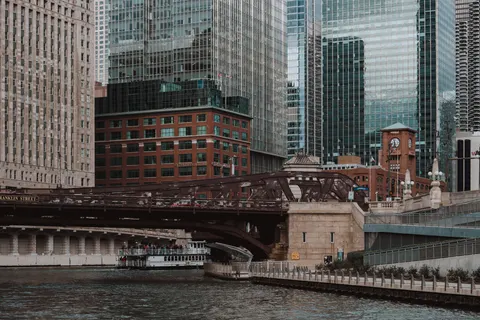 Chicago Skyline 4K Wallpaper · city · 3840×2560