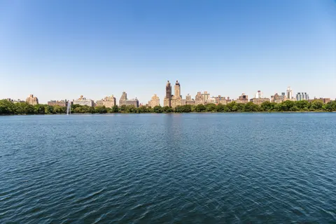Chicago Skyline 4K Wallpaper · city · 3840×2560