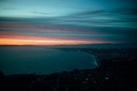 LA at Night 4K Wallpaper · city · 3840×2560