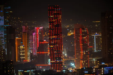 LA at Night 4K Wallpaper · city · 3840×2560