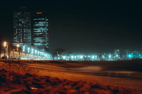 LA at Night 4K Wallpaper · city · 3840×2560