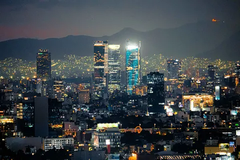 LA at Night 4K Wallpaper · city · 3840×2560
