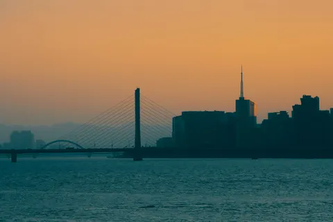 Seoul Night 4K Wallpaper · city · 3840×2560