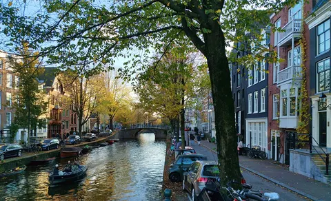 Amsterdam Canals 4K Wallpaper · city · 3840×2340