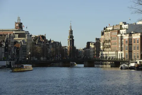 Amsterdam Canals 4K Wallpaper · city · 3840×2563