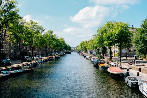 Amsterdam Canals 4K Wallpaper · city · 3840×2560