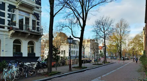 Amsterdam Canals 4K Wallpaper · city · 3840×2116