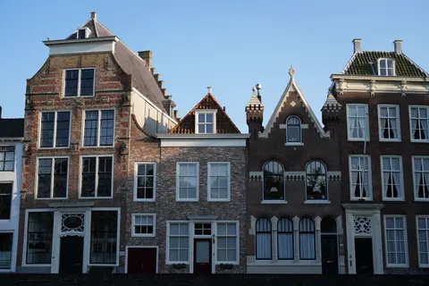 Amsterdam Canals 4K Wallpaper · city · 3840×2560