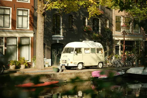 Amsterdam Canals 4K Wallpaper · city · 3840×2560