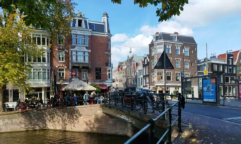 Amsterdam Canals 4K Wallpaper · city · 3840×2293