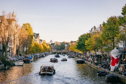 Amsterdam Canals 4K Wallpaper · city · 3840×2561