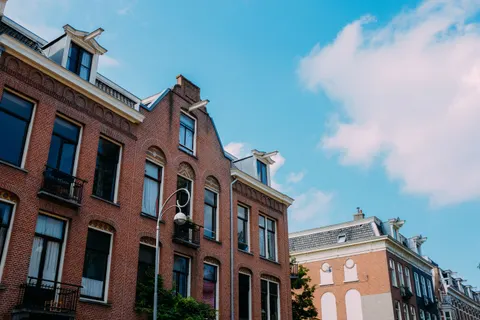 Amsterdam Canals 4K Wallpaper · city · 3840×2560