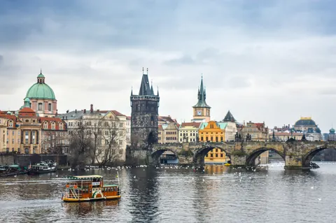 Prague Rooftops 4K Wallpaper · city · 3840×2553